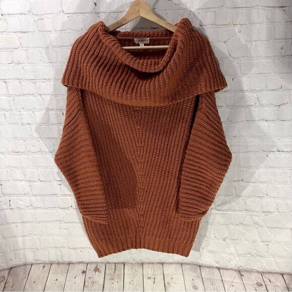 Umgee oversized crocheted chunky sweater - Picture 1 of 6